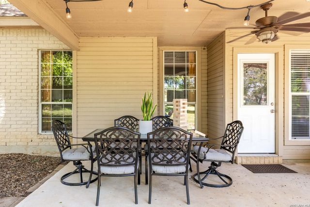 1131 FLAMING OAK DR, New Braunfels, TX 78132