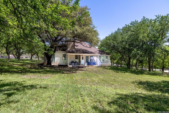 1131 FLAMING OAK DR, New Braunfels, TX 78132