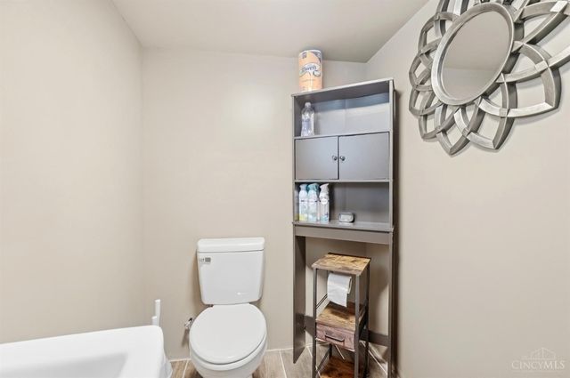 1929 De Armand Avenue, North College Hill, OH 45239