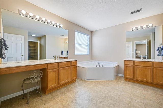 22432 W 113 Terrace, Olathe, KS 66061