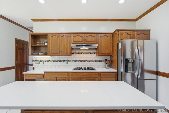 9904 E 97th Street, Tulsa, OK 74133