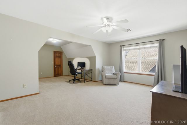 9904 E 97th Street, Tulsa, OK 74133