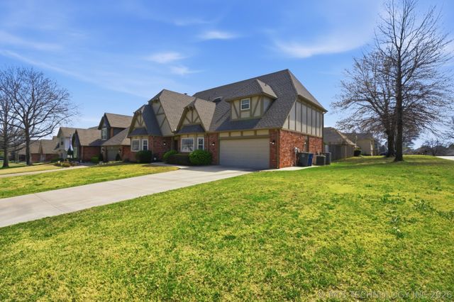 9904 E 97th Street, Tulsa, OK 74133