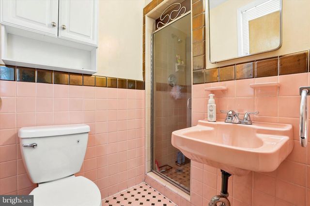 9968 WOODFERN RD, Philadelphia, PA 19115