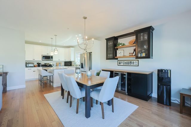 7 Palmetto Dr 7, Bellingham, MA 02019