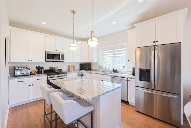 7 Palmetto Dr 7, Bellingham, MA 02019