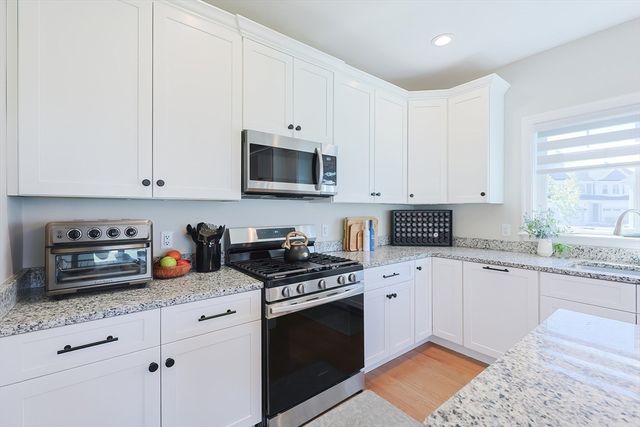 7 Palmetto Dr 7, Bellingham, MA 02019