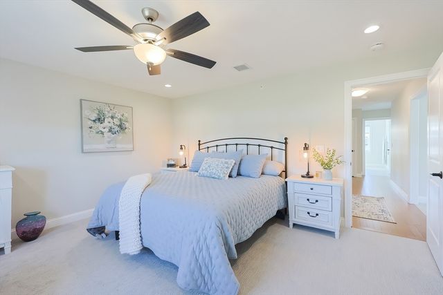 7 Palmetto Dr 7, Bellingham, MA 02019