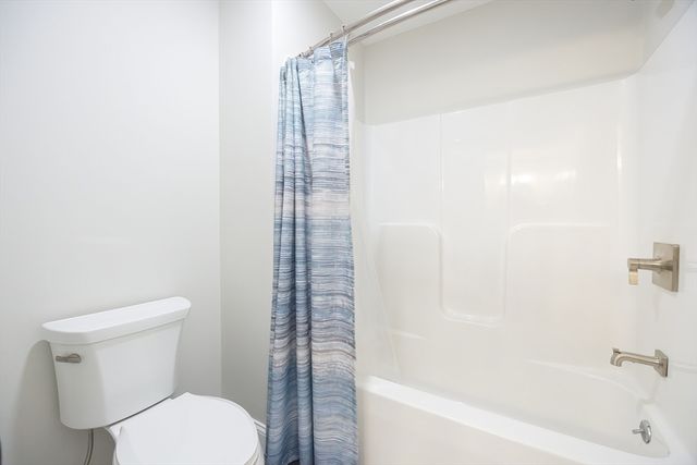 7 Palmetto Dr 7, Bellingham, MA 02019