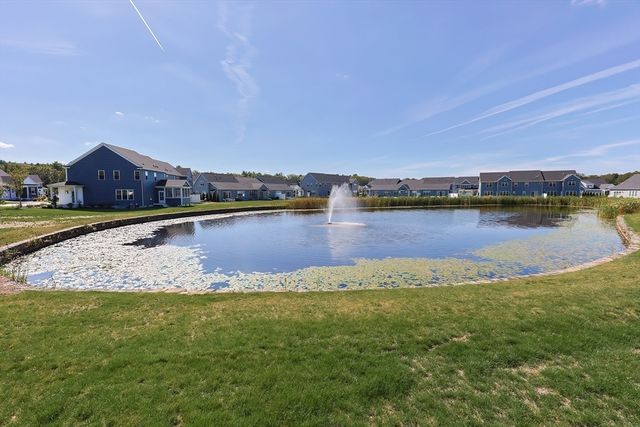 7 Palmetto Dr 7, Bellingham, MA 02019