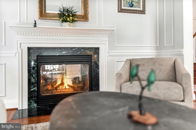 3555 EARLY WOODLAND PL, Fairfax, VA 22031