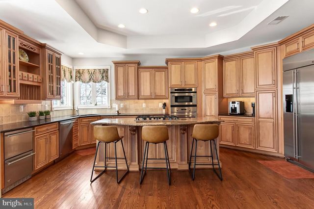 3555 EARLY WOODLAND PL, Fairfax, VA 22031