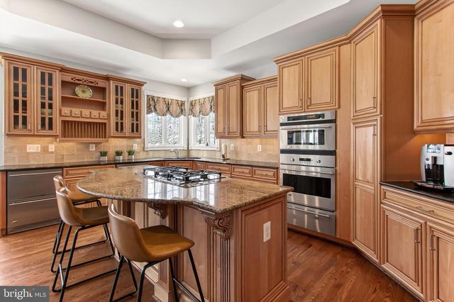 3555 EARLY WOODLAND PL, Fairfax, VA 22031