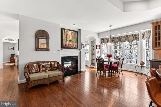 3555 EARLY WOODLAND PL, Fairfax, VA 22031