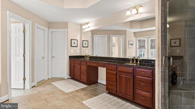 3555 EARLY WOODLAND PL, Fairfax, VA 22031