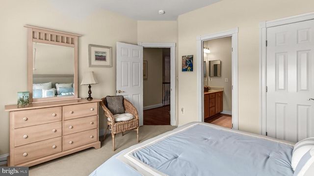 3555 EARLY WOODLAND PL, Fairfax, VA 22031