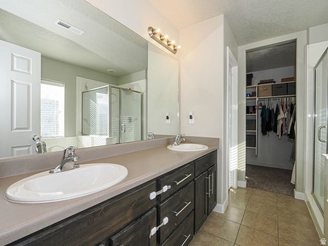 6907 S ZANDI DR, Midvale, UT 84047