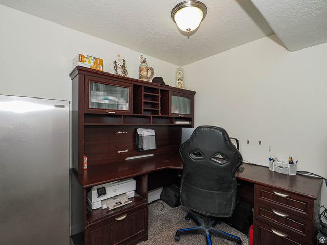 6907 S ZANDI DR, Midvale, UT 84047