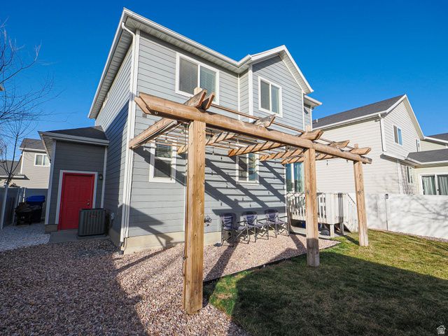 6907 S ZANDI DR, Midvale, UT 84047