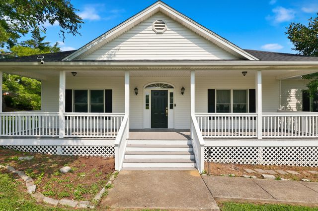 1035 Highview Drive, Lawrenceburg, KY 40342