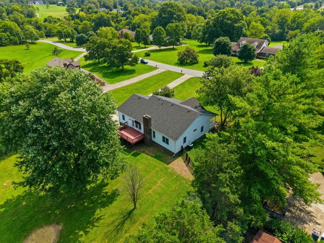 1035 Highview Drive, Lawrenceburg, KY 40342