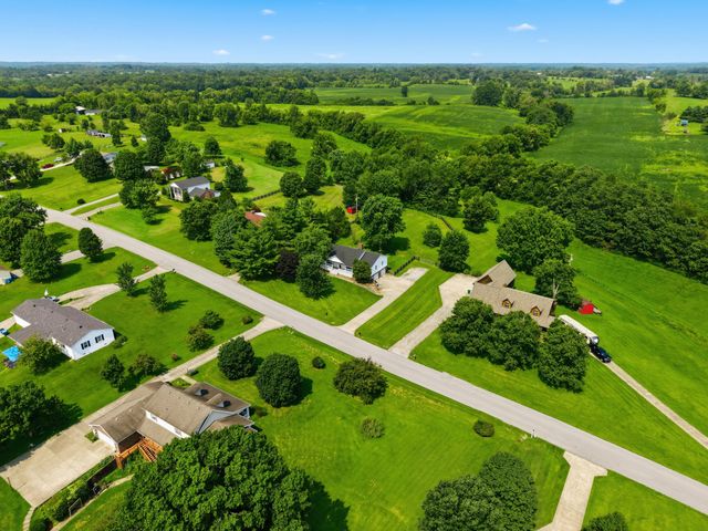 1035 Highview Drive, Lawrenceburg, KY 40342