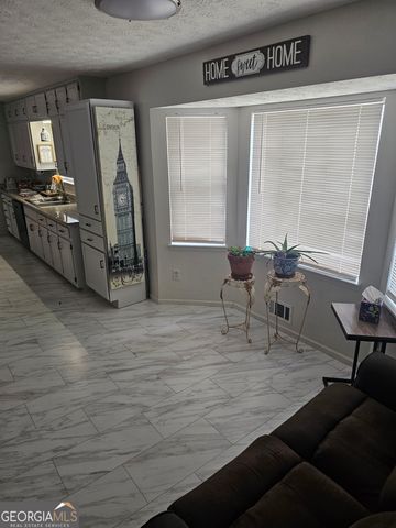 215 Carl Parker Road, Hampton, GA 30228