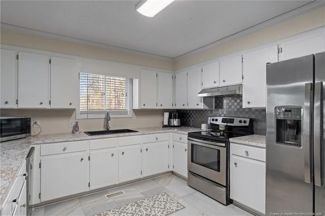 380 Kittery Point, Sanford, NC 27332