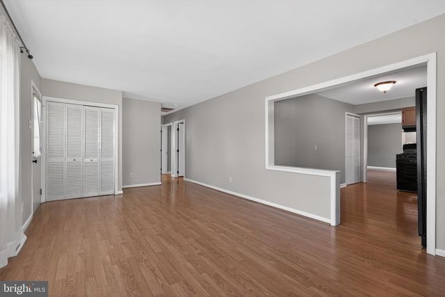 11 WALDEN RD, Marlton, NJ 08053