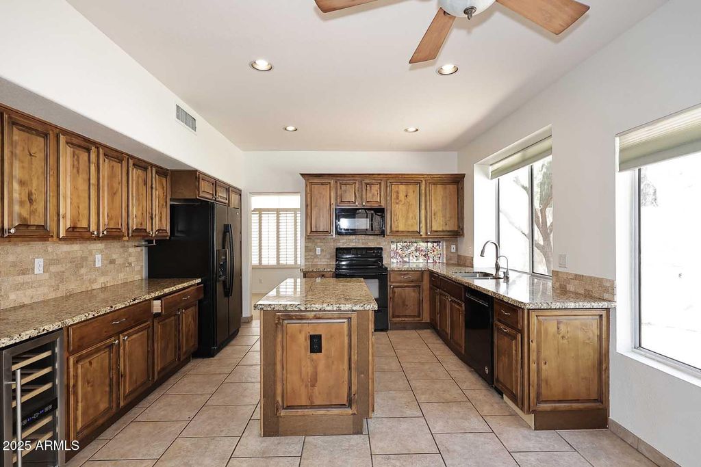 property-img