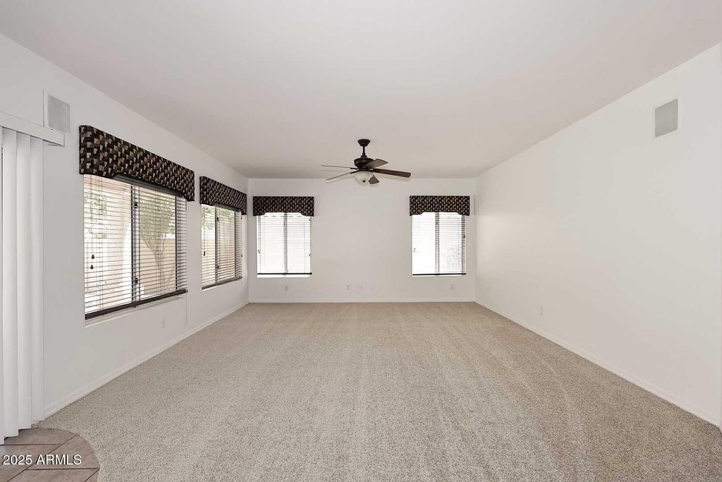 property-img
