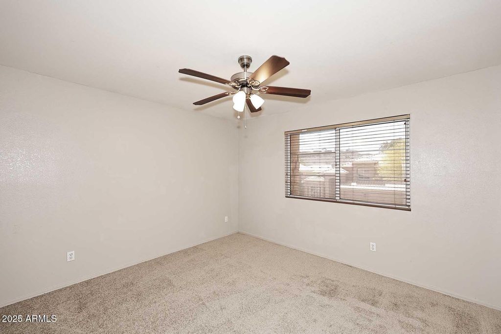 property-img