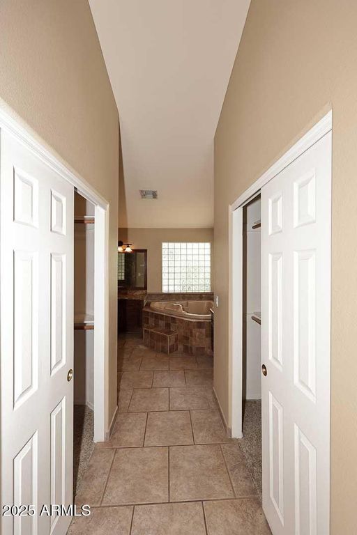property-img