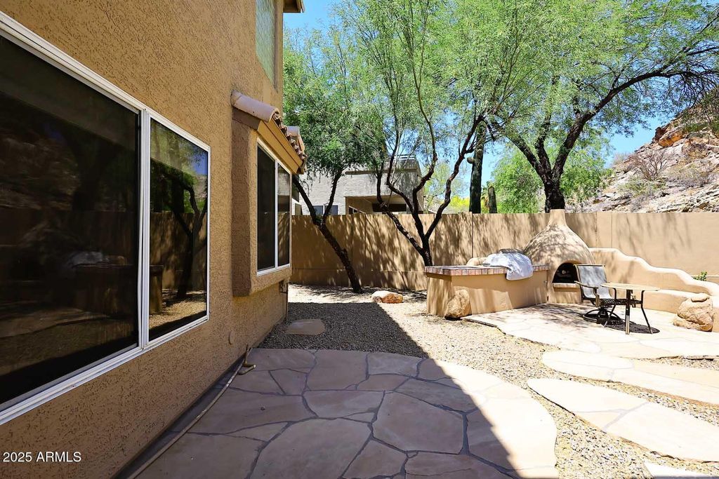 property-img