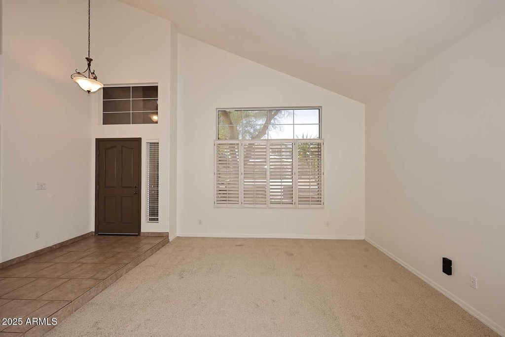 property-img