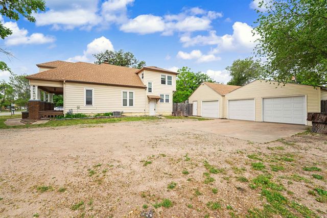 1017 E Iron Ave, Salina, KS 67401