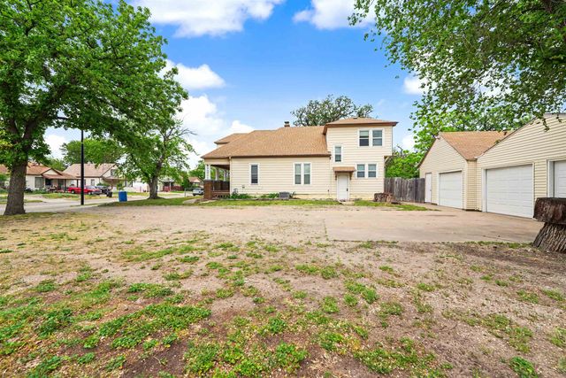 1017 E Iron Ave, Salina, KS 67401