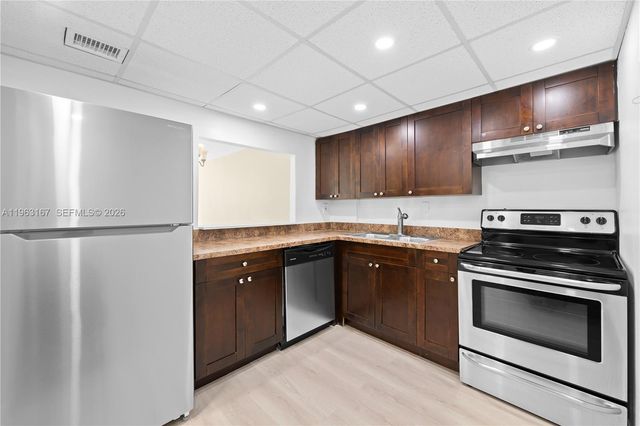 16740 NE 9th Ave 508, North Miami Beach, FL 33162