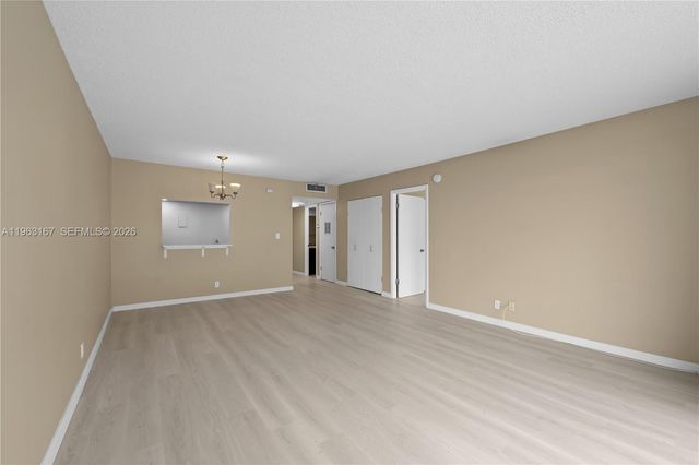 16740 NE 9th Ave 508, North Miami Beach, FL 33162