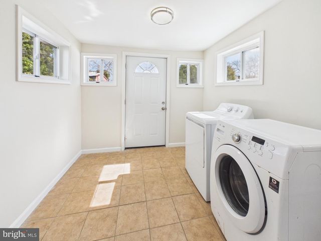 10309 CONOVER DR, Silver Spring, MD 20902