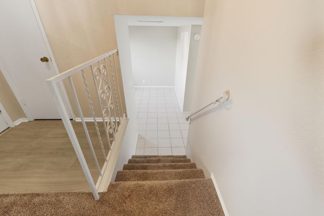 10504 GUADALAJARA Avenue NE, Albuquerque, NM 87111