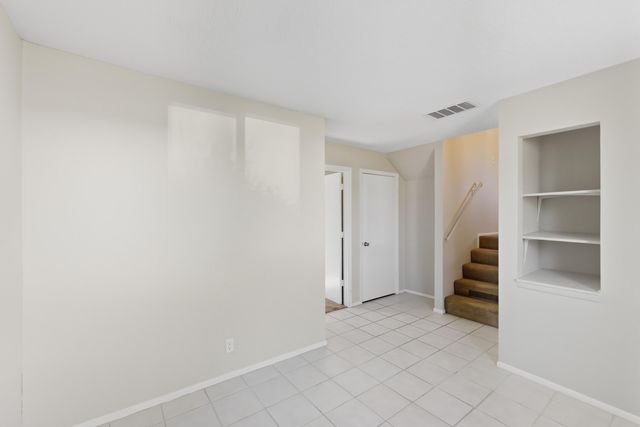 10504 GUADALAJARA Avenue NE, Albuquerque, NM 87111
