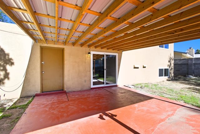 10504 GUADALAJARA Avenue NE, Albuquerque, NM 87111