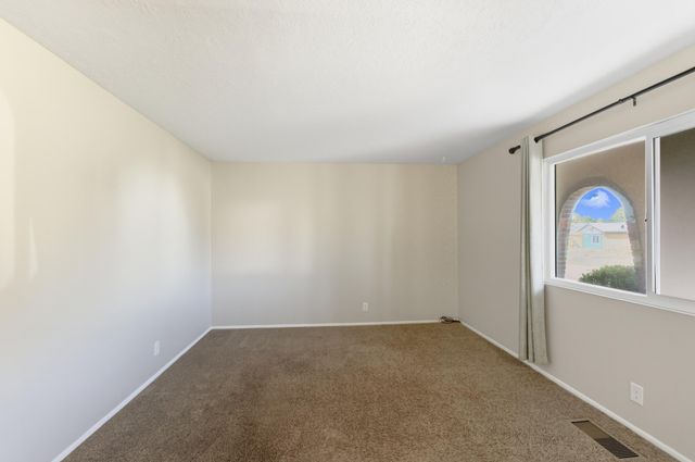 10504 GUADALAJARA Avenue NE, Albuquerque, NM 87111