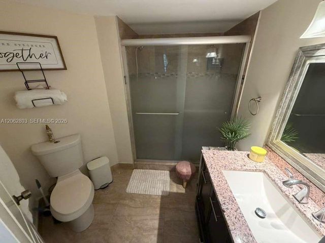 9417 Fontainebleau Blvd 212-27, Miami, FL 33172