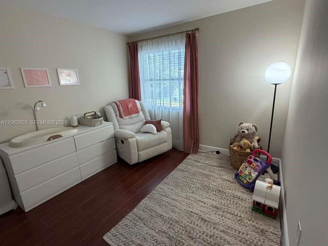 9417 Fontainebleau Blvd 212-27, Miami, FL 33172