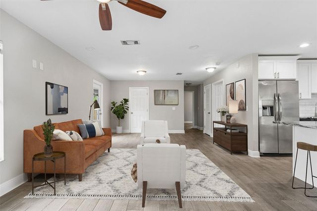 310 E CLINTON STREET, Tampa, FL 33604