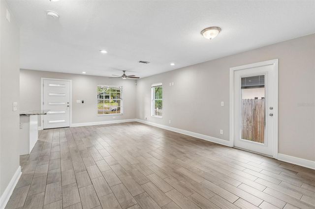 310 E CLINTON STREET, Tampa, FL 33604