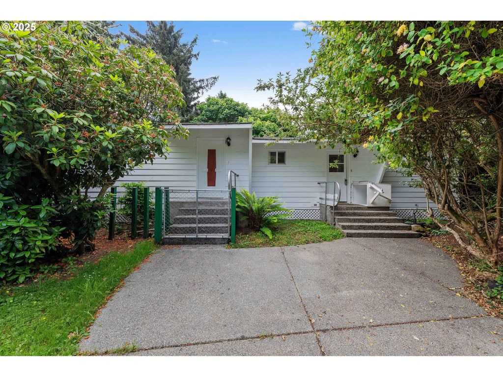 63257 VALMA Rd, Coos Bay, OR 97420