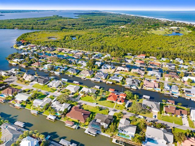 379 Hiawatha Way, Melbourne Beach, FL 32951